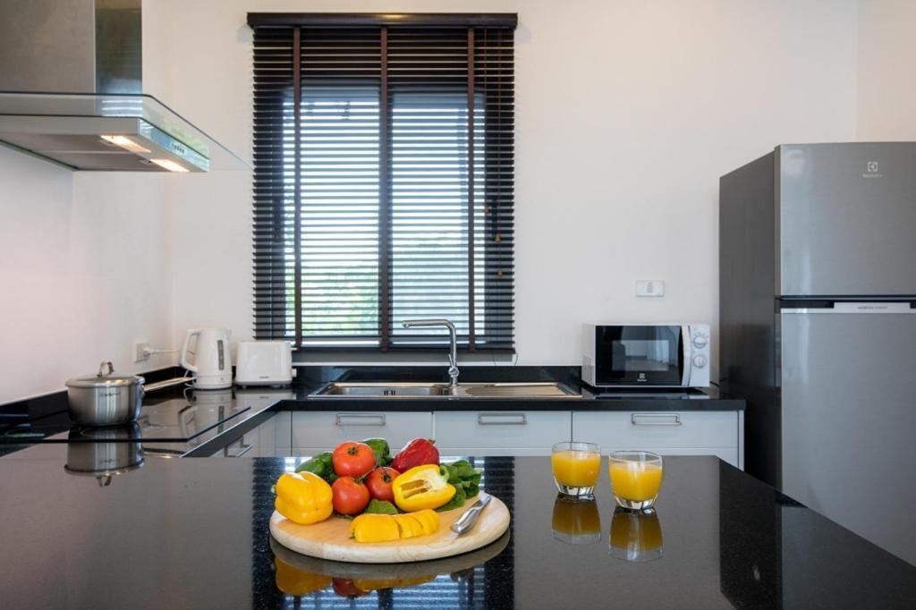 Shanti Villas X Monthstayz Thailand Rawai Buitenkant foto