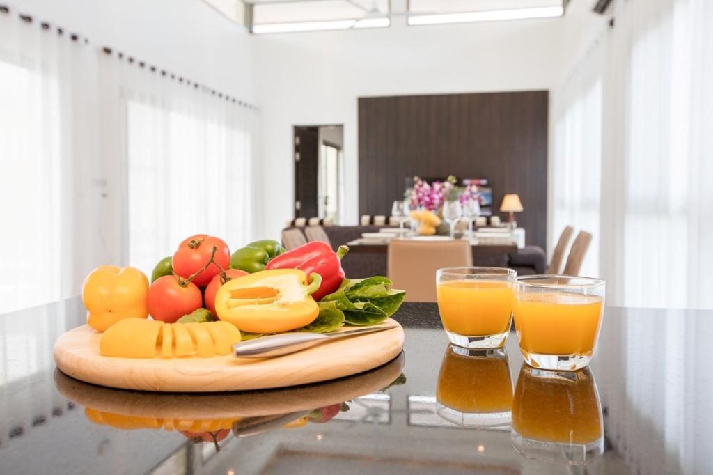 Shanti Villas X Monthstayz Thailand Rawai Buitenkant foto