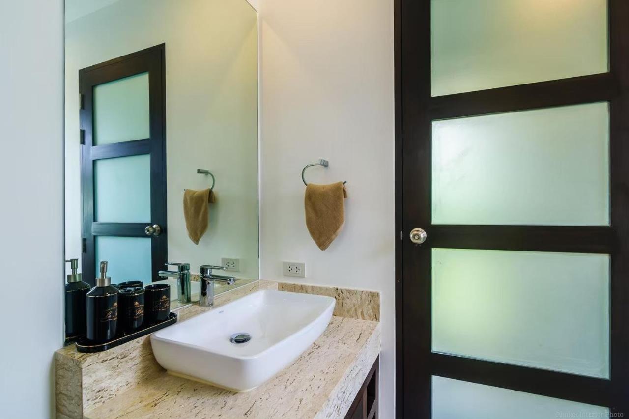 Shanti Villas X Monthstayz Thailand Rawai Buitenkant foto
